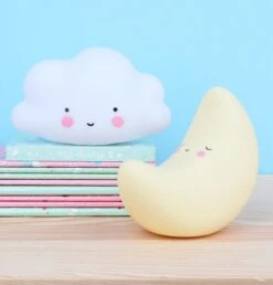 Lampje Kinderkamer / Kinderlampje: Maan | A Little Lovely Company 17 Lampje Kinderkamer / Kinderlampje: Maan | A Little Lovely Company -Baby Peuter Winkel 1150x1200 7