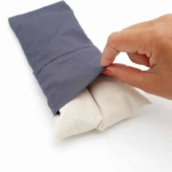 Kruik Baby Met Pit! – NIEUW MODEL Hoes Is Wasbaar – Veilige Tarwe Kruik - Made In NL/BE – Magnetron èn Vriezer - Antraciet 10 Kruik Baby Met Pit! – NIEUW MODEL Hoes Is Wasbaar – Veilige Tarwe Kruik - Made In NL/BE – Magnetron èn Vriezer - Antraciet -Baby Peuter Winkel 1198x1200 21