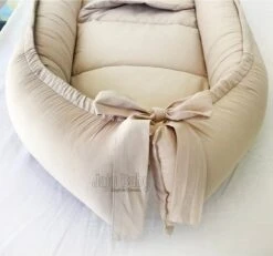 Jaju Baby - Babynestje En Hoofdkussen - Organische Katoen - Antibacterieel Babynestje - Anti-Allergisch Babynestje - Lichtbruin - 74 X 40 Cm -Baby Peuter Winkel 1200x1122 1