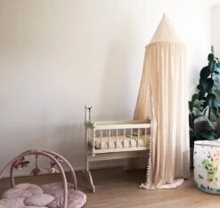 By Baboo Klamboe Baby 245cm - Crème - Katoen - Pompons -Baby Peuter Winkel 1200x1138 2