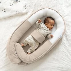 Doomoo Cocoon - Babynestje - Organisch Katoen - 74 X 46 Cm - Tetra Jersey Sand -Baby Peuter Winkel 1200x1200 1247