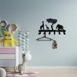 Kinderkapstok - Safari - Kinderkapstok Haakjes - Babykamer Kapstokken - Babykamer - 6 Haken – Design Kapstokken - Inclusief Bevestigingsmateriaal – Wandkapstok - Babykameraccessoires - Kinderkamer Haakjes - Zwart - Modern 9 Kinderkapstok - Safari - Kinderkapstok Haakjes - Babykamer Kapstokken - Babykamer - 6 Haken – Design Kapstokken - Inclusief Bevestigingsmateriaal – Wandkapstok - Babykameraccessoires - Kinderkamer Haakjes - Zwart - Modern -Baby Peuter Winkel 1200x1200 1607
