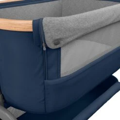 Maxi-Cosi Iora Co-Sleeper - Essential Blue -Baby Peuter Winkel 1200x1200 1966
