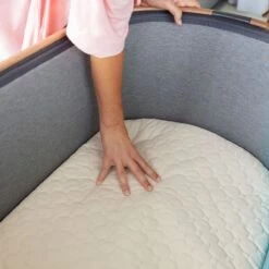 Maxi-Cosi Iora Co-Sleeper - Essential Blue -Baby Peuter Winkel 1200x1200 1968