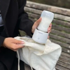 MyBambini's Bottle Warmer Pro™ - Draagbare Baby Flessenwarmer Voor Onderweg - Blauw - Geschikt Voor Smalle Hals Flessen Van Dr. Brown's, Difrax, Medela & Nanobebe -Baby Peuter Winkel 1200x1200 2417