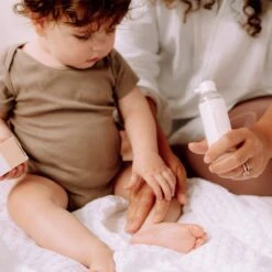 Naïf Verzachtende Babyolie - Baby En Kind - 100ml - Met Natuurlijke Ingrediënten 13 Naïf Verzachtende Babyolie - Baby En Kind - 100ml - Met Natuurlijke Ingrediënten -Baby Peuter Winkel 1200x1200 409