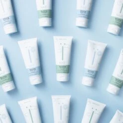 Naïf Reinigende Wasgel - Baby En Kids - 2 X 200ml - Met Natuurlijke Ingrediënten -Baby Peuter Winkel 1200x1200 425