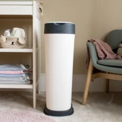 Tommee Tippee Twist & Click XL-luieremmer - Voor Maximaal 60 Luiers - Milieuvriendelijker Systeem - 1 Navulcassette - Duurzaam Geproduceerde Antibacteriële GREENFILM -Baby Peuter Winkel 1200x1200 588