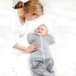 Love To Dream™ Babyslaapzak Swaddle Up™ - Inbakeren - Baby 0-2 Maanden - 2.2-3.8 Kg - All Season - Grijs -Baby Peuter Winkel 1200x1200 875