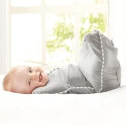Love To Dream™ Babyslaapzak Swaddle Up™ - Inbakeren - Baby 0-2 Maanden - 2.2-3.8 Kg - All Season - Grijs -Baby Peuter Winkel 1200x1200 876