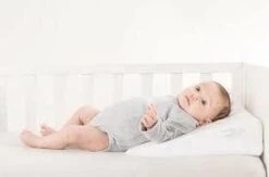 Doomoo Basics Hellend Kussen - Reflux Kussen - Rest Easy Small -Baby Peuter Winkel 1200x791 3