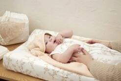 Meyco Branches Aankleedkussenhoes - 50x70 Cm - Sand 9 Meyco Branches Aankleedkussenhoes - 50x70 Cm - Sand -Baby Peuter Winkel 1200x800 390