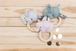 Baby's Only Houten Baby Rammelaar Olifant Gebreid - Classic Roze - Baby Cadeau 16 Baby's Only Houten Baby Rammelaar Olifant Gebreid - Classic Roze - Baby Cadeau -Baby Peuter Winkel 1200x800 467