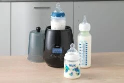 Alecto BW700BK - Snelle Digitale Flessenwarmer 500W Voor Opwarmen, Steriliseren En Ontdooien - Inclusief Stoomkap - Bediening Via Display - Zwart -Baby Peuter Winkel 1200x800 487