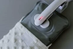 A3 Baby & Kids Soozly Elektrische Warmwater Babykruik Inclusief Witte Kruikenzak -Baby Peuter Winkel 1200x800 91