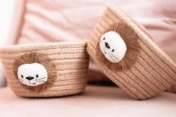 Kersvers Jute Commodemandje Leeuw Small - Jungle - Opbergmandje - Baby Mand - Commode Organizer - Jungle Baby Kamer- Bruin - Beige - Baby Kraamcadeau - Babykamer - 1 Commodemandje -Baby Peuter Winkel 1200x801 18