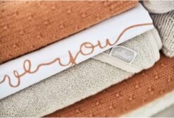 Jollein Baby Laken Ledikant 120x150cm Love You - Caramel -Baby Peuter Winkel 1200x811 3