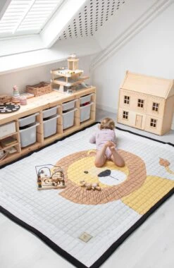 Love By Lily - Groot Baby Speelkleed - Mr. Chairman Lion - City Size - 150x120cm