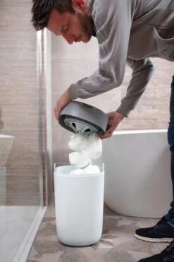 Tommee Tippee Milieuvriendelijke Twist & Click Luieremmer - Met 6 Navulcassettes - Wit -Baby Peuter Winkel 800x1200 17