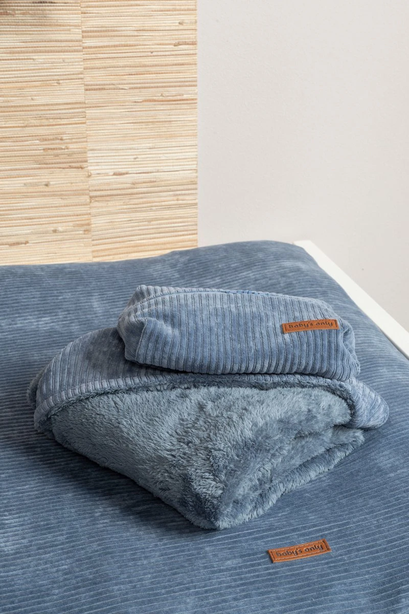 Baby's Only Wikkeldeken - Omslagdoek Baby Sense - Teddy Voering - Kiezelgrijs - 75x75 Cm - Geschikt Voor Drie- En Vijfpuntsgordel 11 Baby's Only Wikkeldeken - Omslagdoek Baby Sense - Teddy Voering - Kiezelgrijs - 75x75 Cm - Geschikt Voor Drie- En Vijfpuntsgordel - Afbeelding 9