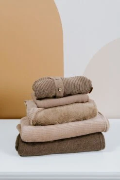 Baby's Only Wikkeldeken - Omslagdoek Baby Sense - Teddy Voering - Clay - 75x75 Cm - Geschikt Voor Drie- En Vijfpuntsgordel 7 Baby's Only Wikkeldeken - Omslagdoek Baby Sense - Teddy Voering - Clay - 75x75 Cm - Geschikt Voor Drie- En Vijfpuntsgordel -Baby Peuter Winkel 800x1200 196