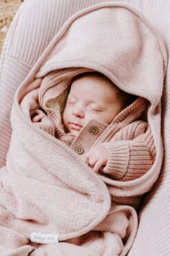 Baby's Only Wikkeldeken - Omslagdoek Baby Cozy - Warm Linen - Met Voetjes - Geschikt Voor Drie- En Vijfpuntsgordel - Extra Zacht 18 Baby's Only Wikkeldeken - Omslagdoek Baby Cozy - Warm Linen - Met Voetjes - Geschikt Voor Drie- En Vijfpuntsgordel - Extra Zacht -Baby Peuter Winkel 800x1200 202