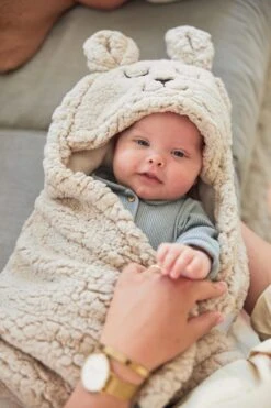 Jollein Wikkeldeken Bunny 100x105cm - Nougat 28 Jollein Wikkeldeken Bunny 100x105cm - Nougat -Baby Peuter Winkel 800x1200 204