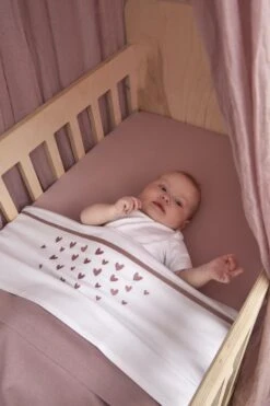 Meyco Hearts Ledikant Laken - Lilac - 100x150cm -Baby Peuter Winkel 800x1200 242