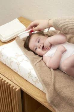 Meyco Branches Aankleedkussenhoes - 50x70 Cm - Sand 10 Meyco Branches Aankleedkussenhoes - 50x70 Cm - Sand -Baby Peuter Winkel 800x1200 343